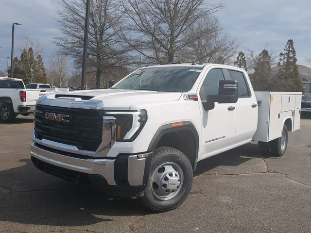 2026 GMC Sierra 3500 HD Chassis Cab Pro