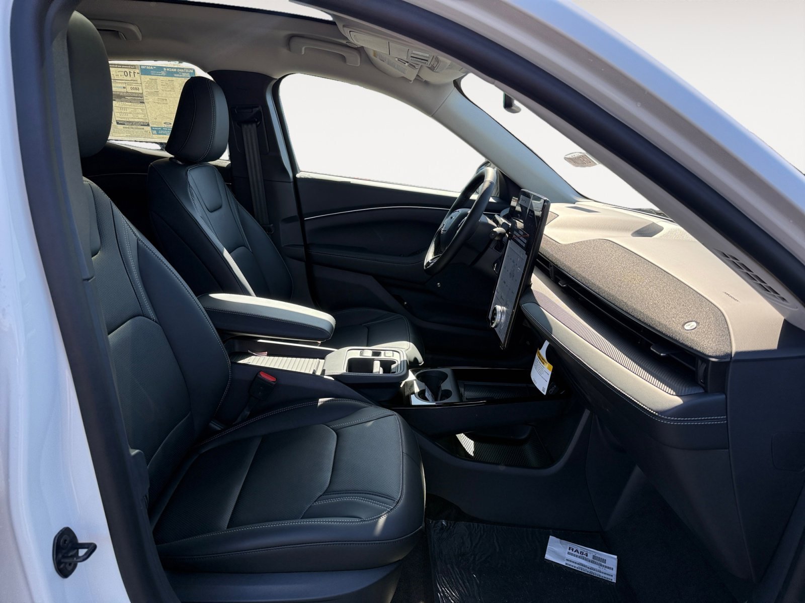 New 2026 Star White Metallic Tri-coat Ford Premium image 19