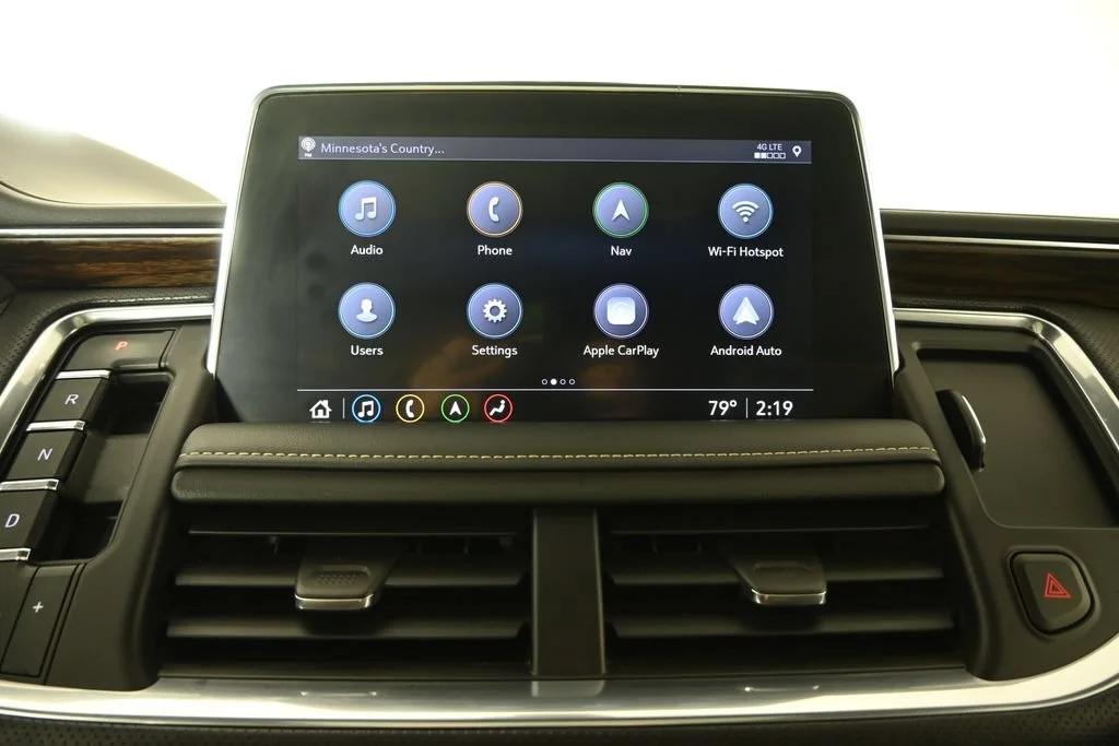 Used 2021 IRIDESCENT PEARL TRICOAT Chevrolet Premier image 28