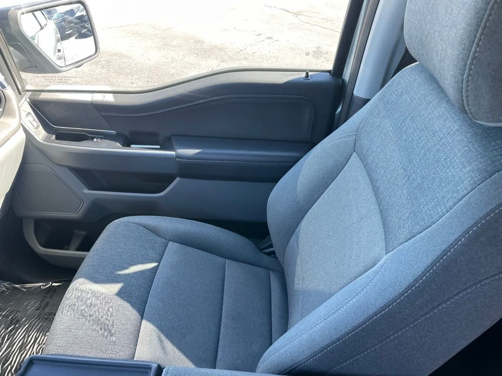 Used 2024 Silver Ford XLT image 23