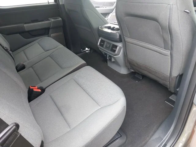 Used 2025 Gray Ford XLT image 11