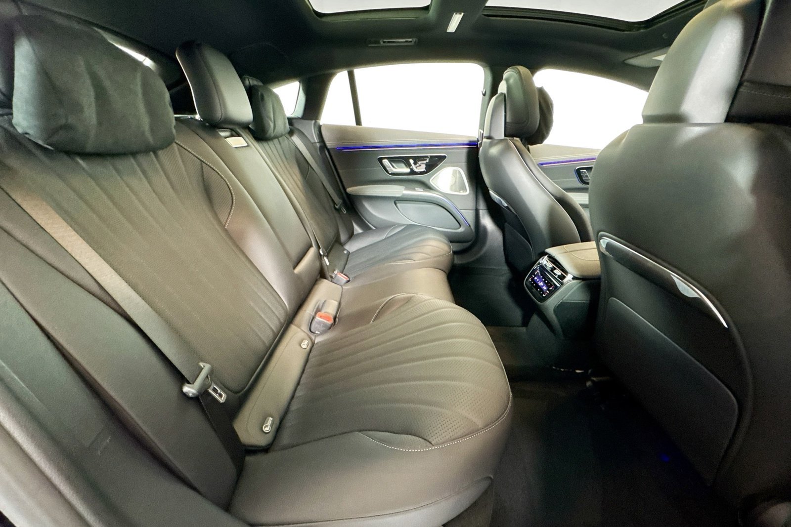 New 2026 Black Mercedes-Benz EQS 450 image 25