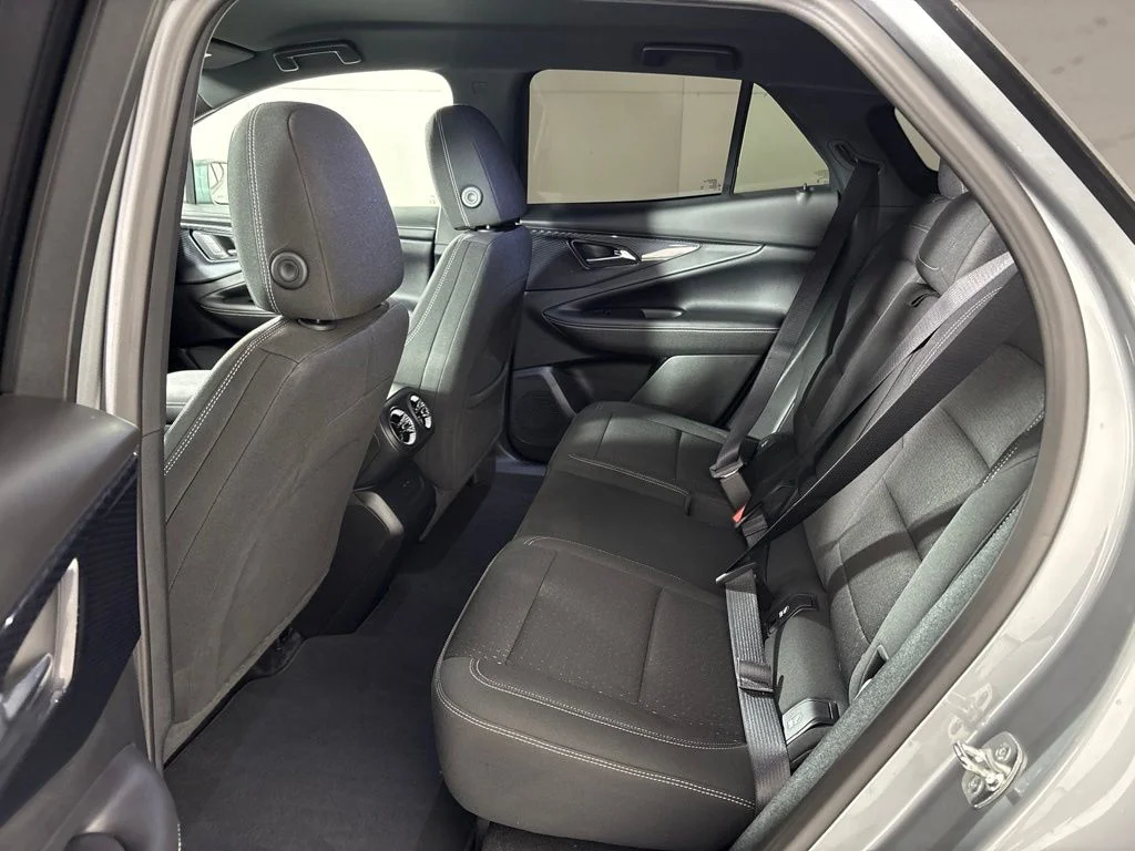 Used 2025 Gray Chevrolet LT image 27