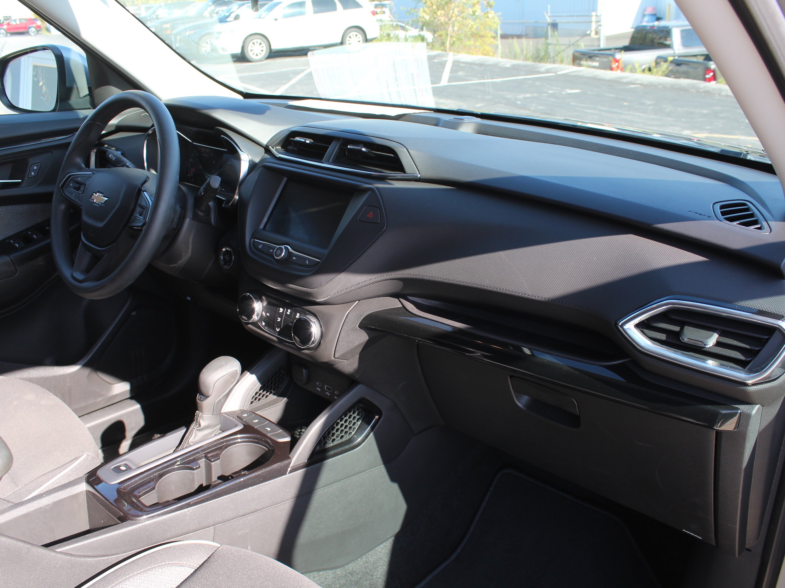 Used 2023 STERLING GRAY METALLIC Chevrolet LT image 26