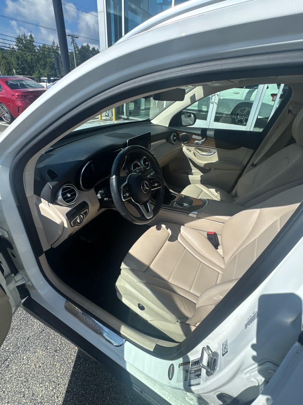 Certified Used 2021 Polar White Mercedes-Benz GLC 300 image 3