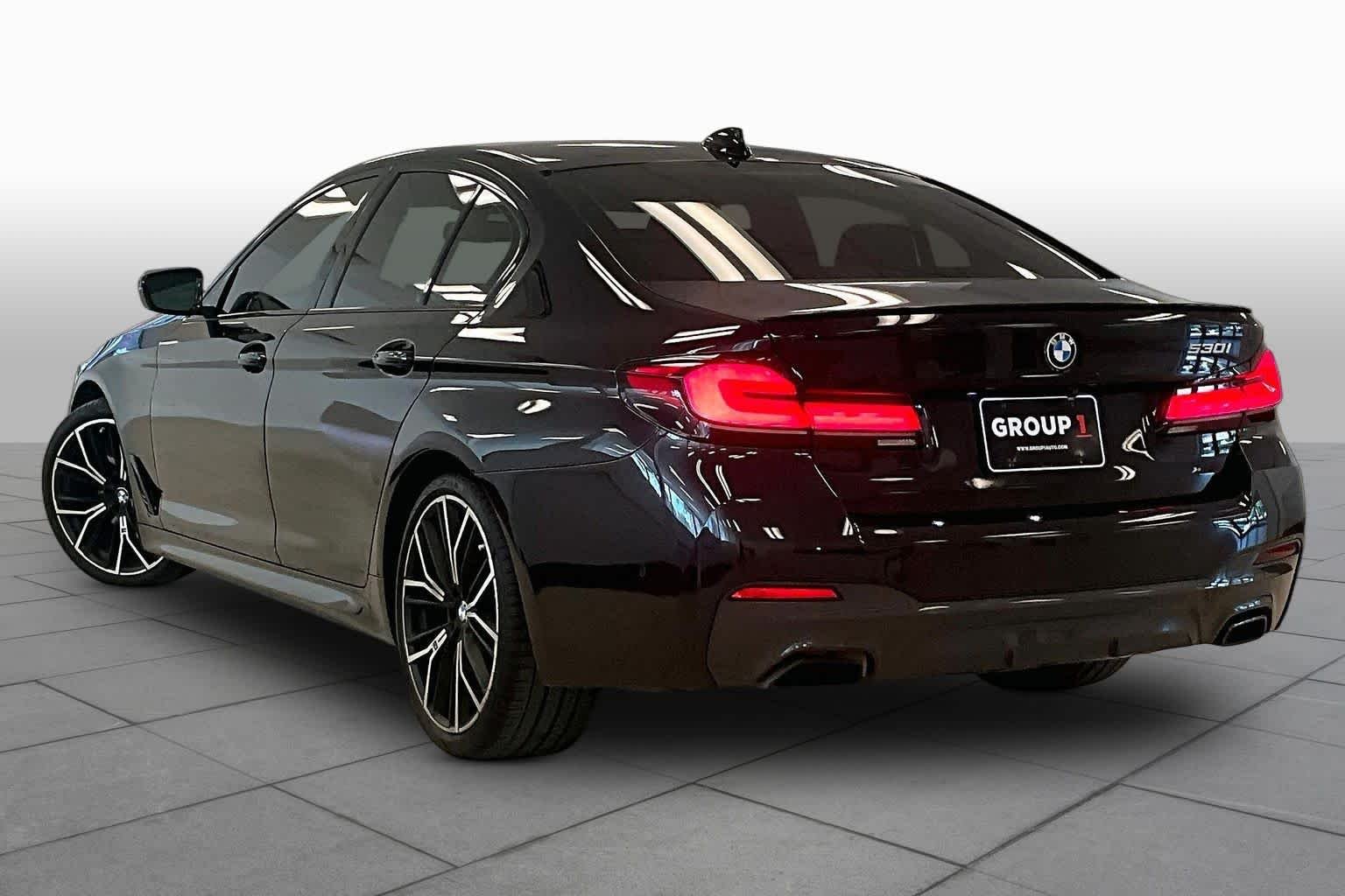 Used 2023 Black Sapphire Metallic BMW 530i image 10