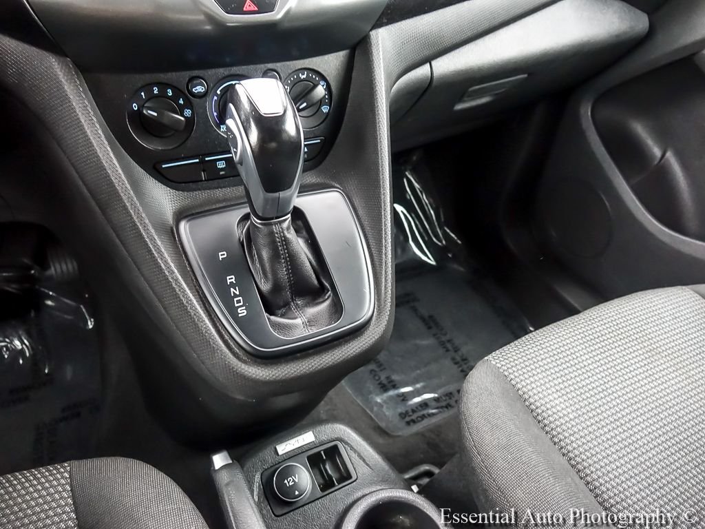 Used 2018 Dark Blue Ford XL image 19