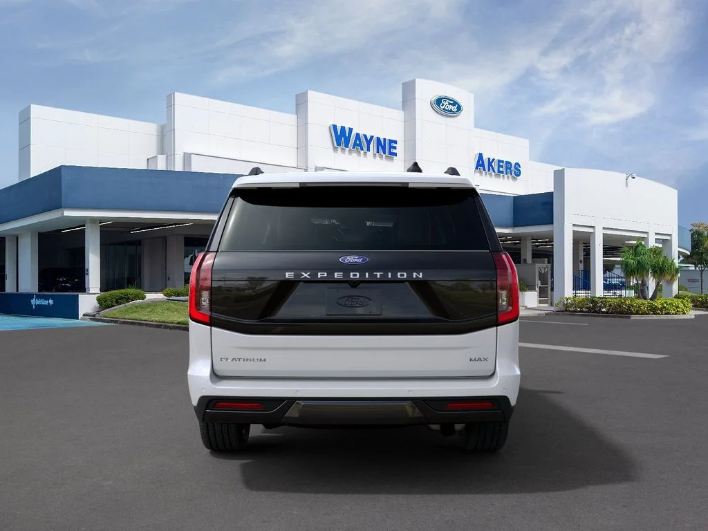 New 2027 Star White Metallic Tri-Coat Ford Platinum image 6