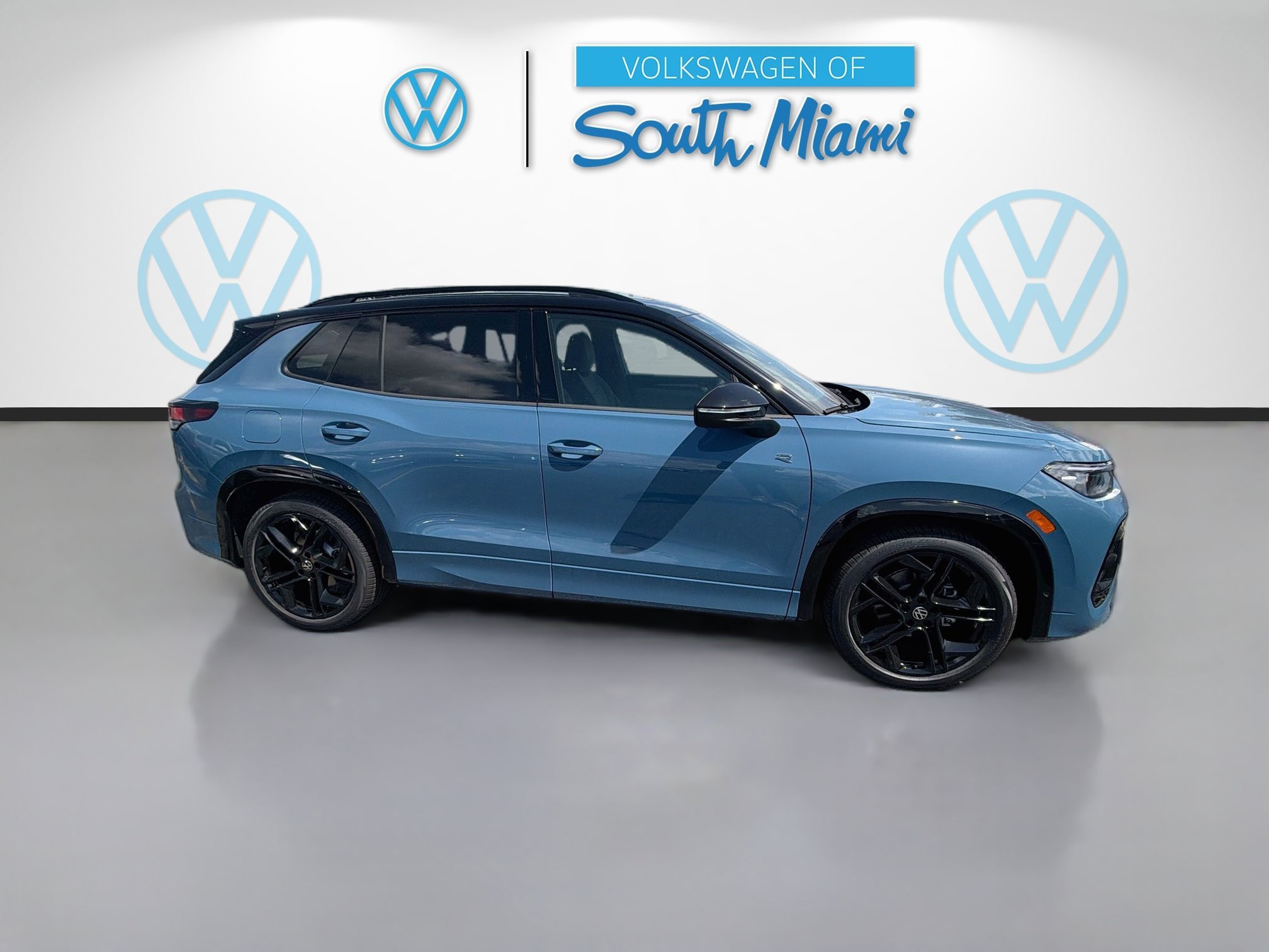 New 2026 Blue Volkswagen SE R-Line Black image 8