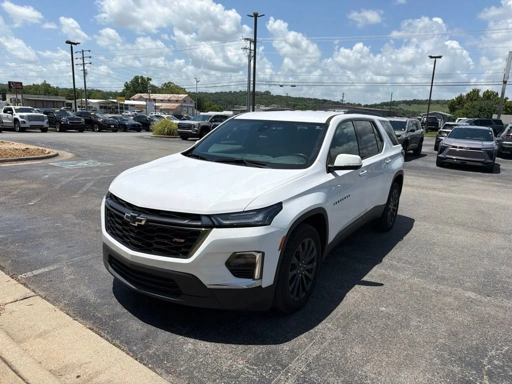 Used 2023 Summit White Chevrolet RS image 4