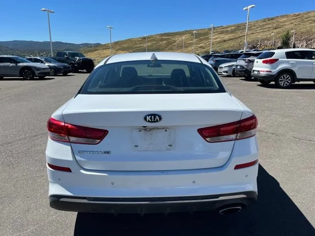 Certified Used 2020 Snow White Pearl Kia LX image 9