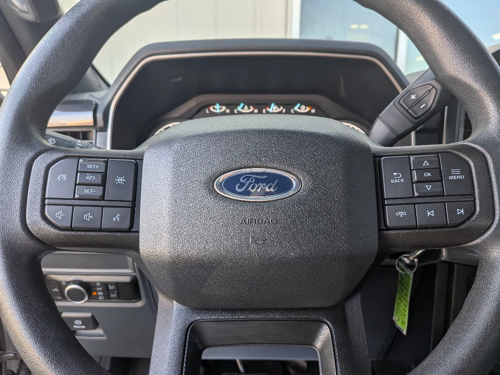 Used 2023 Oxford White Ford XL image 11