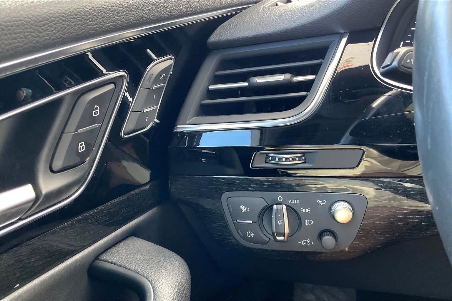 Used 2018 Florett Silver Metallic Audi Prestige image 32
