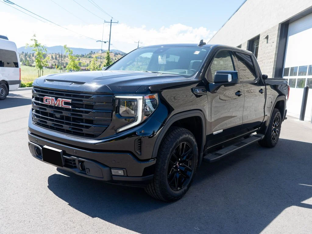 Used 2025 Black GMC Elevation image 3