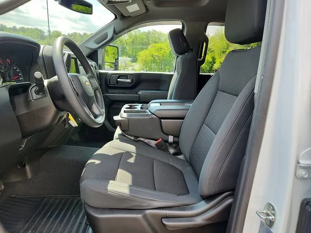 Used 2021 SUMMIT WHITE Chevrolet Custom image 13