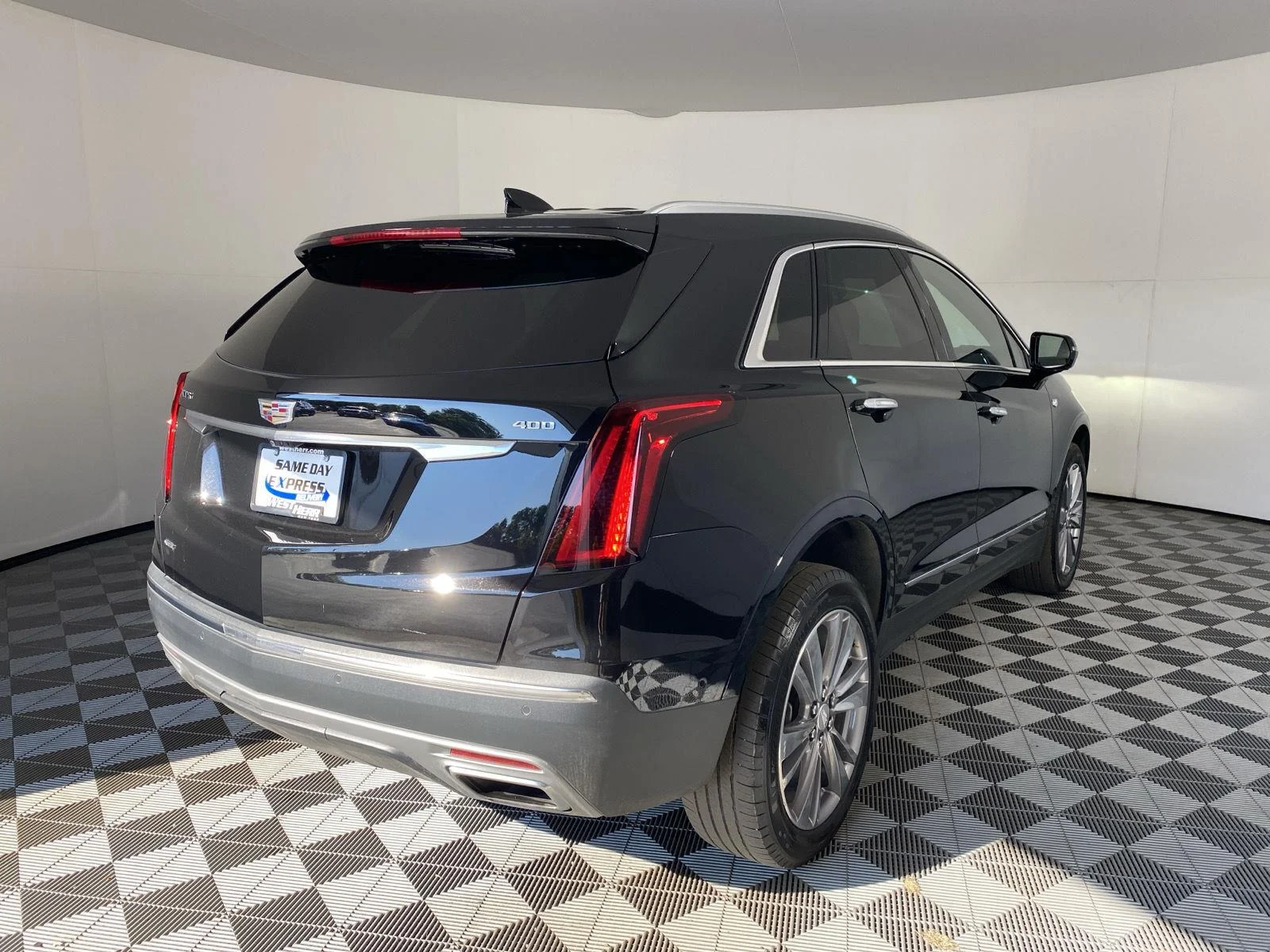 Used 2025 Stellar Black Metallic Cadillac AWD Premium Luxury image 9