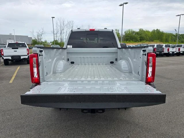 New 2026 Avalanche Ford F-350® XL image 40