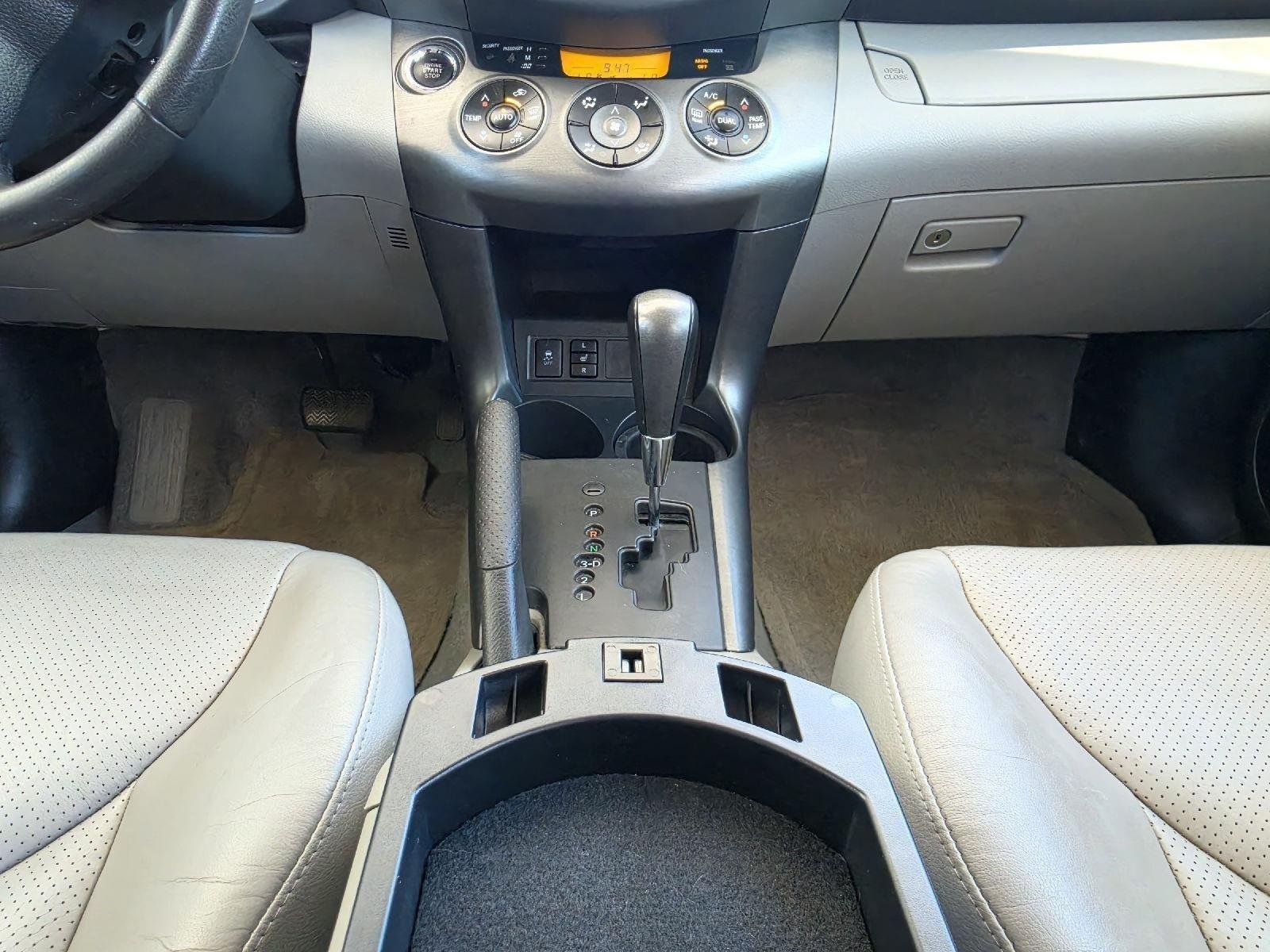 Used 2012 Classic Silver Metallic Toyota Limited image 19