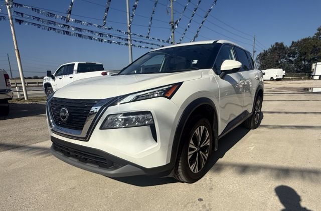 Pre-Owned 2023 Nissan Rogue SV