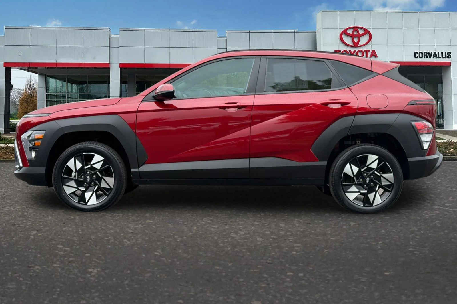 Used 2025 Red Hyundai SEL image 7