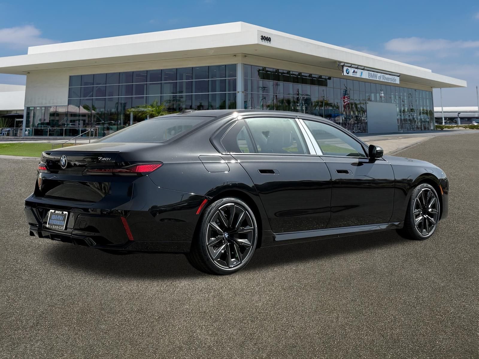 New 2026 Black Sapphire Metallic BMW 740i image 10