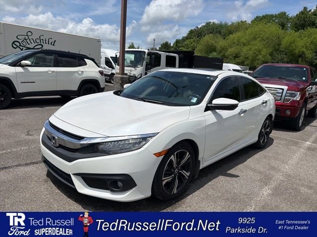 2018 Honda Civic Touring CVT's photo