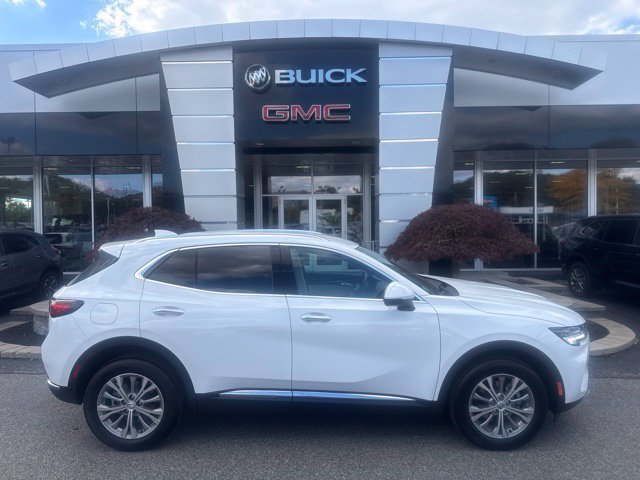 Used 2022 SUMMIT WHITE Buick Preferred image 27