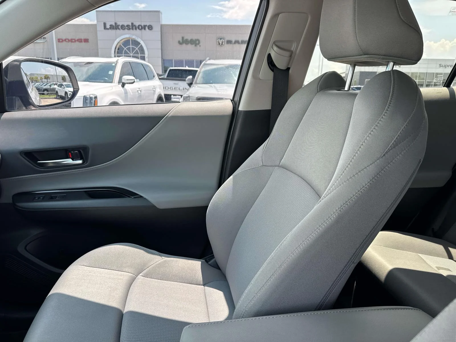 Used 2023 Silver Toyota LE AWD (Natl) image 15