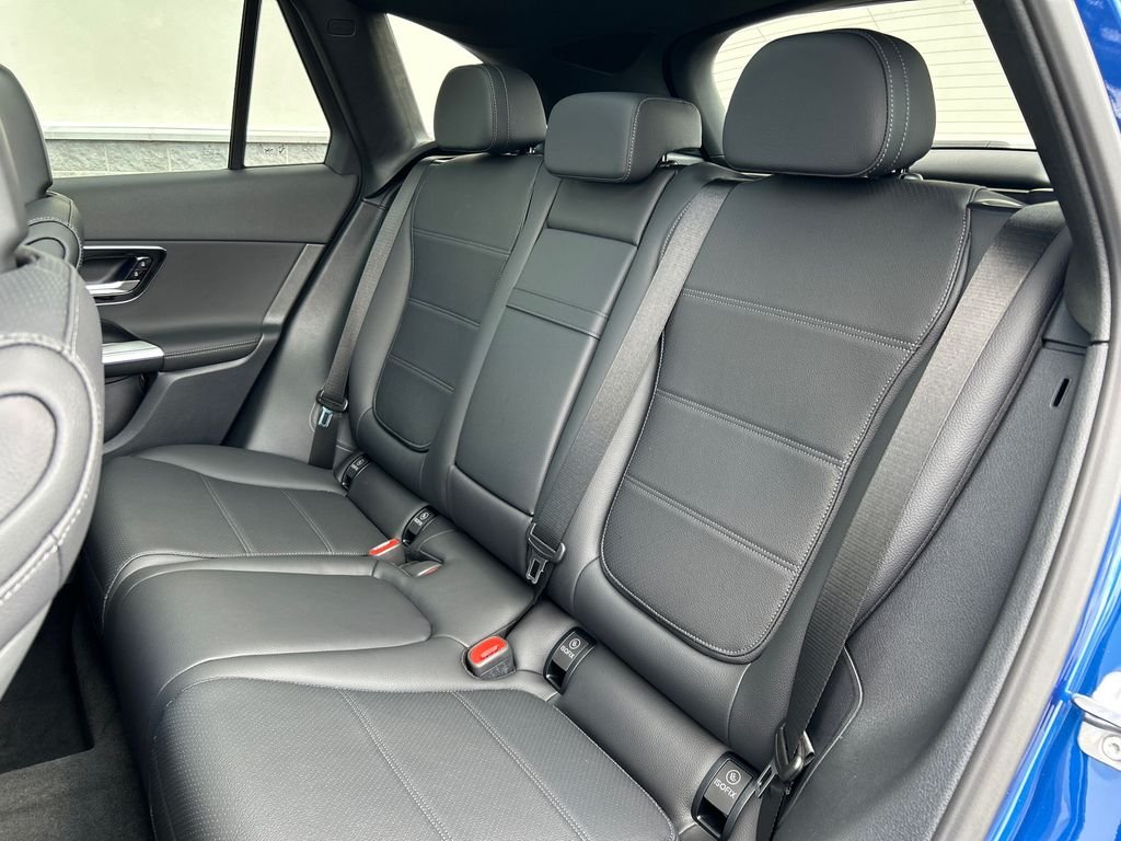 New 2027 Starling Blue Metallic Mercedes-Benz GLC 300 image 23