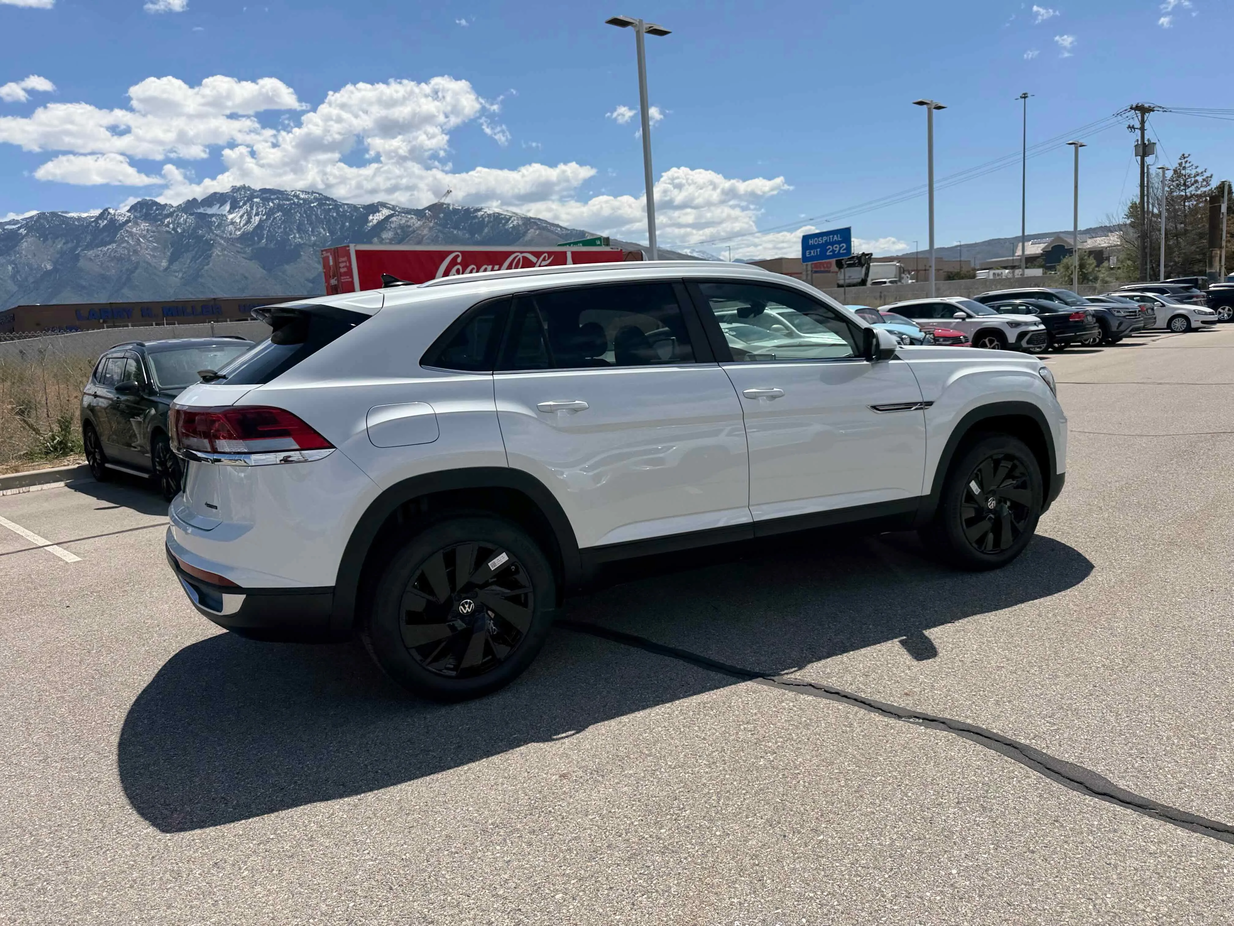 New 2026 White Pearl Volkswagen 2.0T SE w/Technology image 8