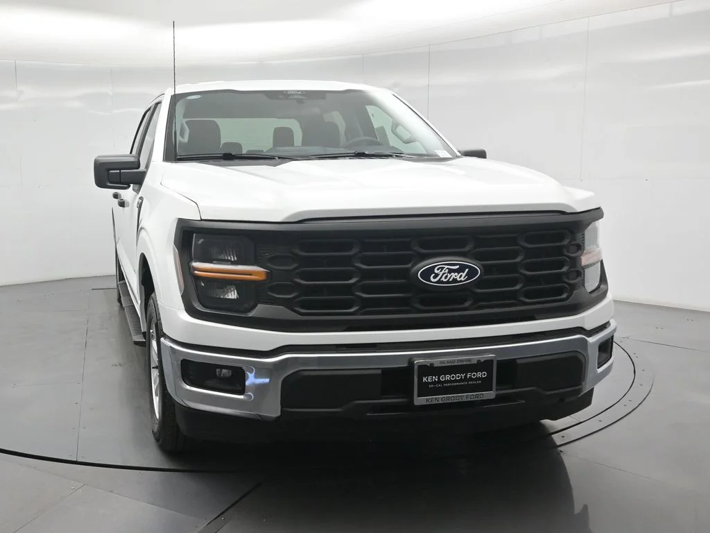 New 2026 White Ford XL image 40