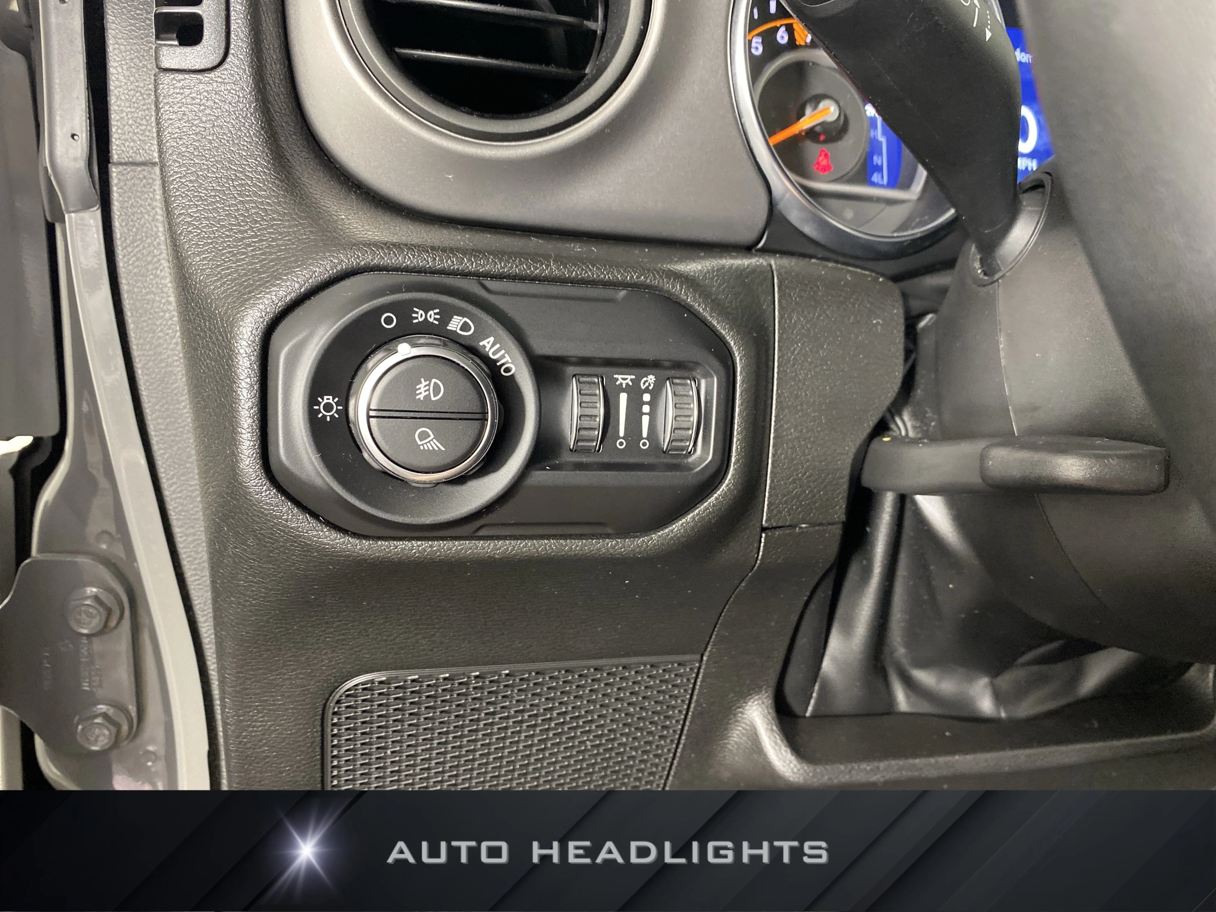 Used 2022 Sting-Gray Clearcoat Jeep  image 25