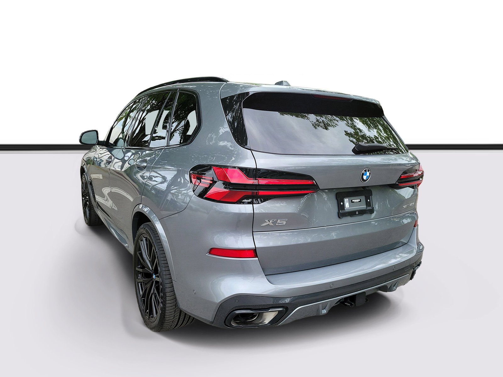 Certified Used 2024 Skyscraper Grey Metallic BMW sDrive40i image 3