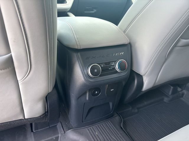Used 2025 Silver Ford Active image 32