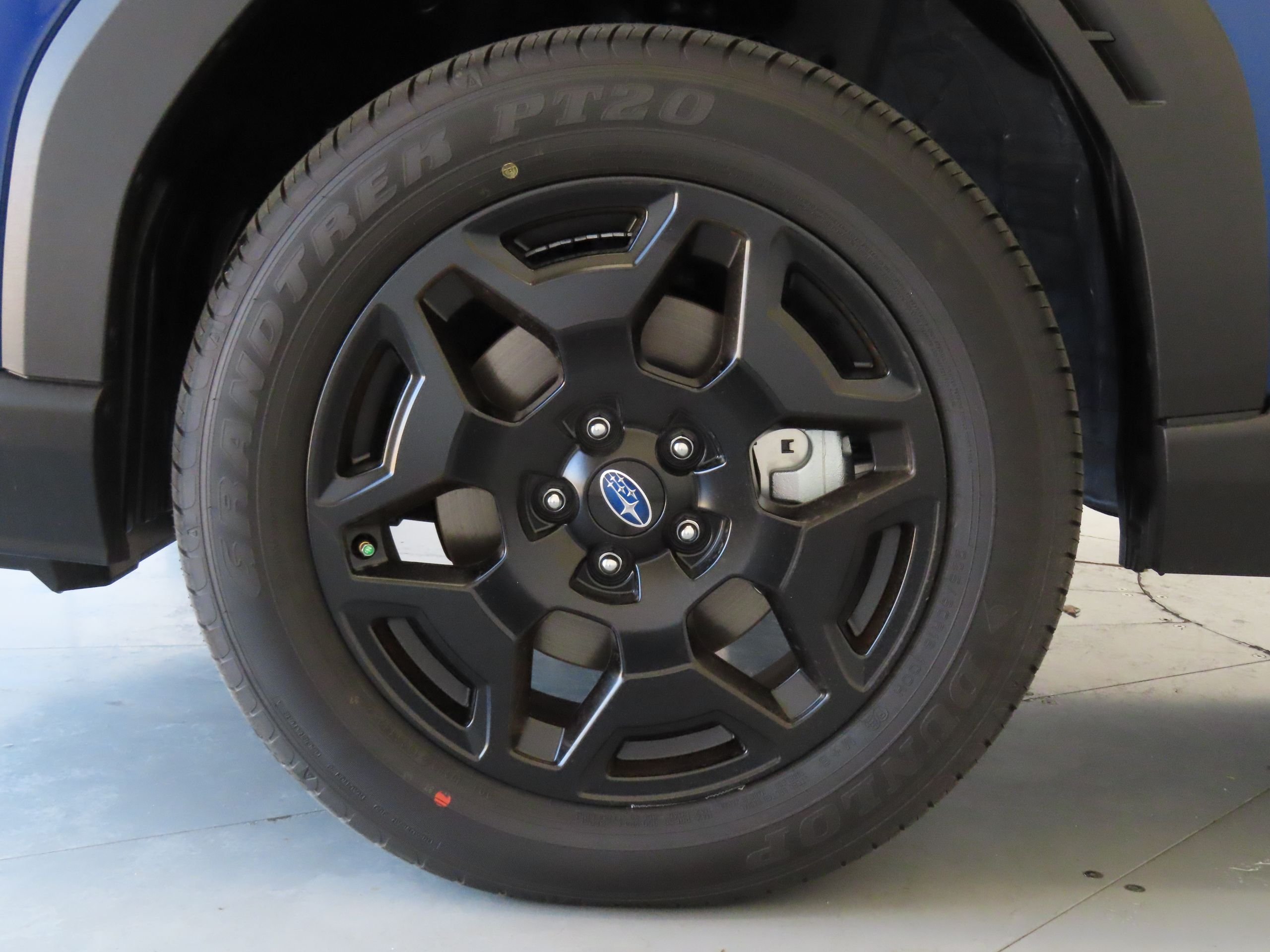 New 2026 SAPPHIRE BLUE PEARL Subaru Limited image 27