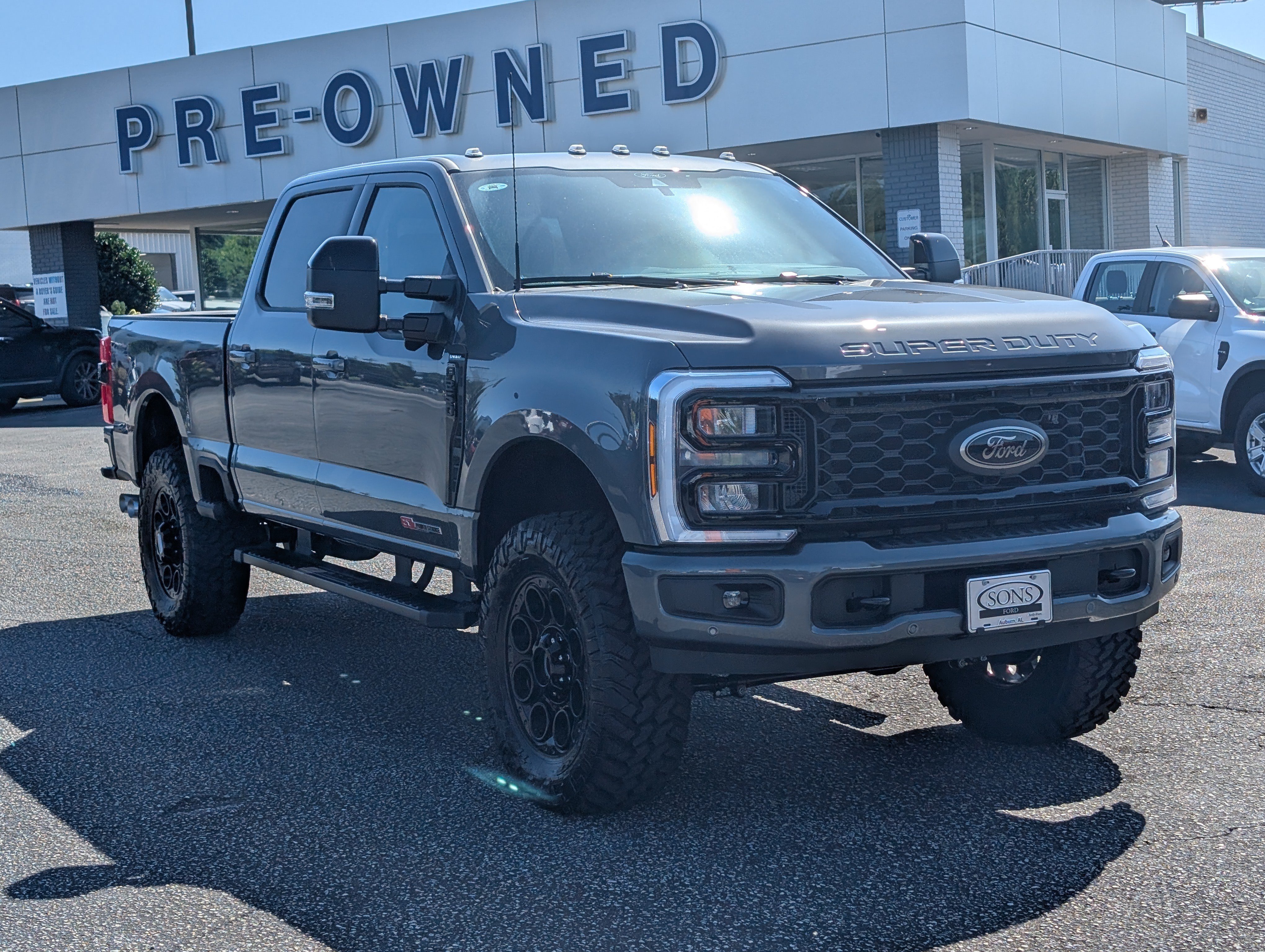 New 2026 CARBONIZED GRAY FORD Lariat image 4
