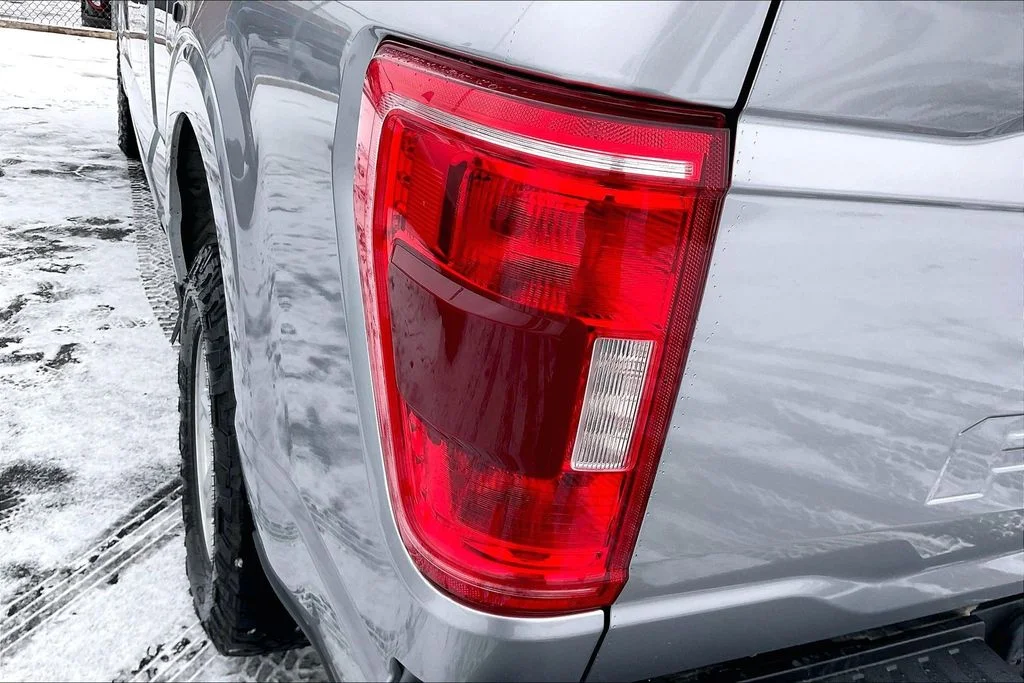 Used 2022 Silver Ford XLT image 27