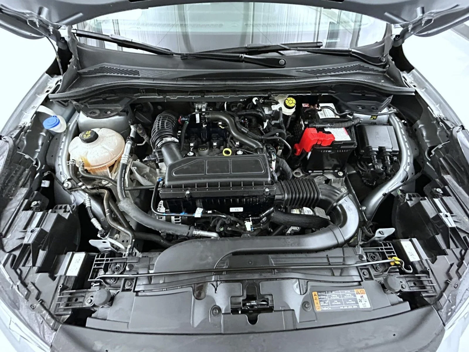 Used 2023 Silver Ford Active image 25