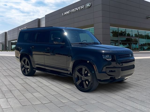 New 2026 Santorini Black Land Rover X-Dynamic SE image 7