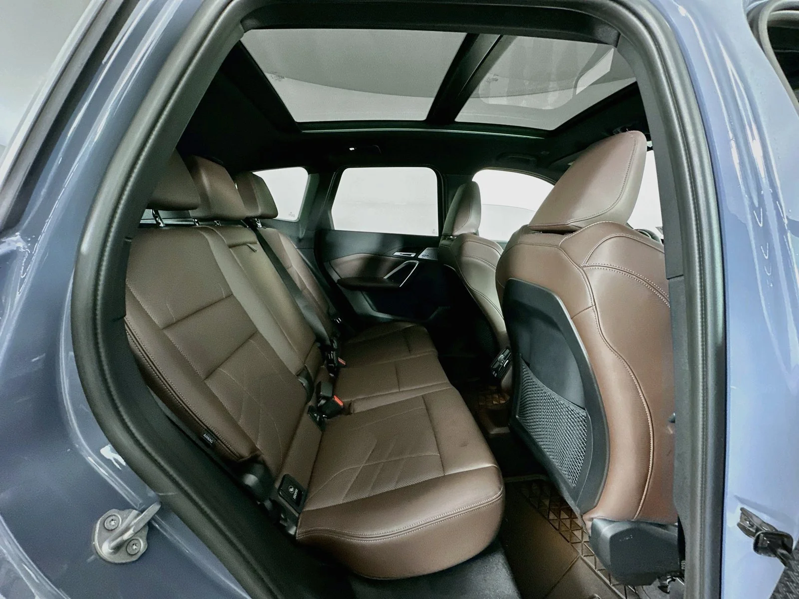 Used 2024 Storm Bay Metallic BMW M35i image 28