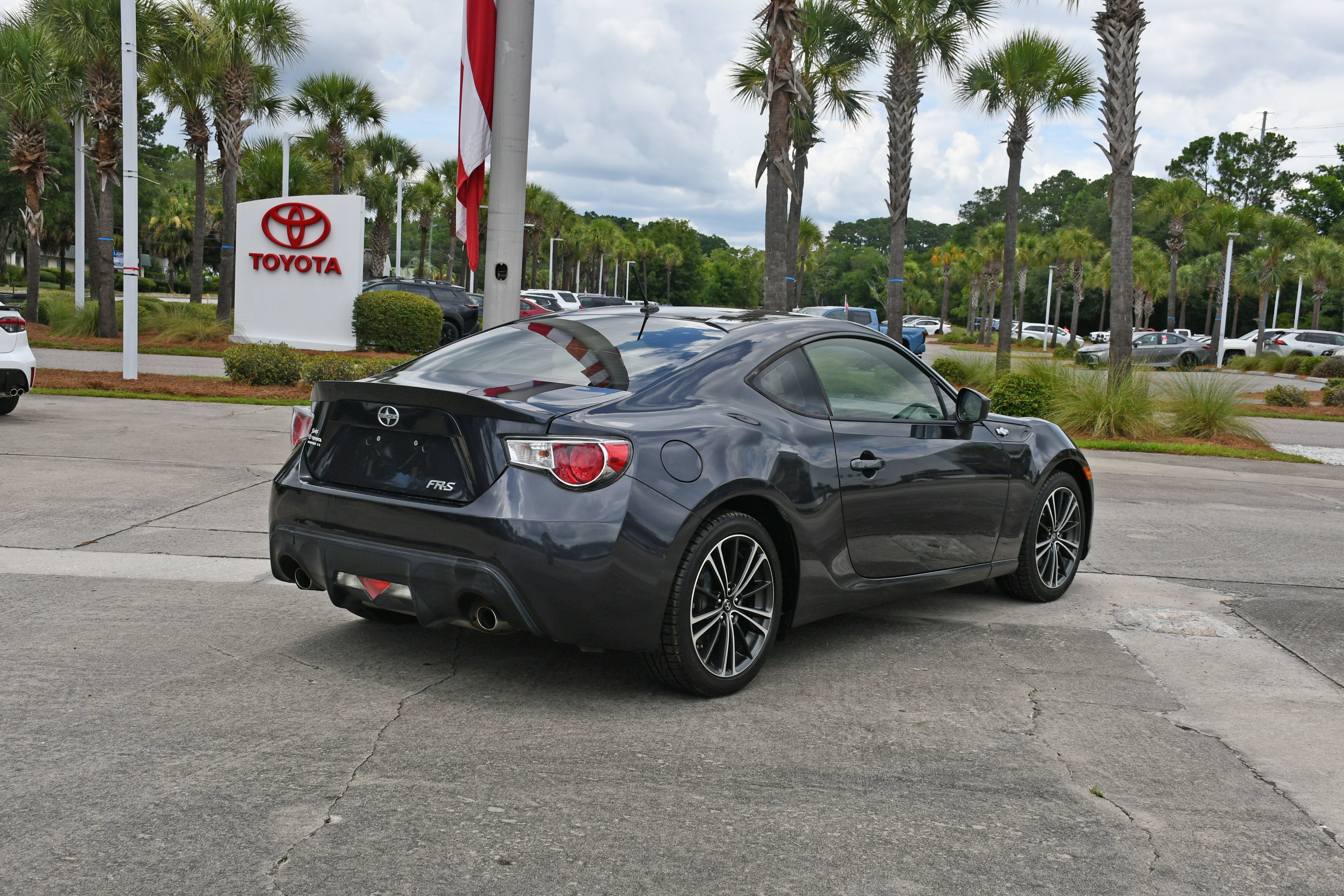 Used 2013 Gray Scion Base image 3
