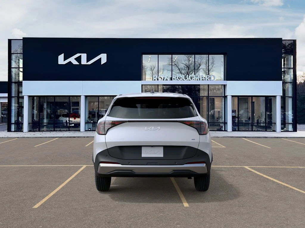 New 2027 GLACIAL WHITE PEARL Kia LX image 3