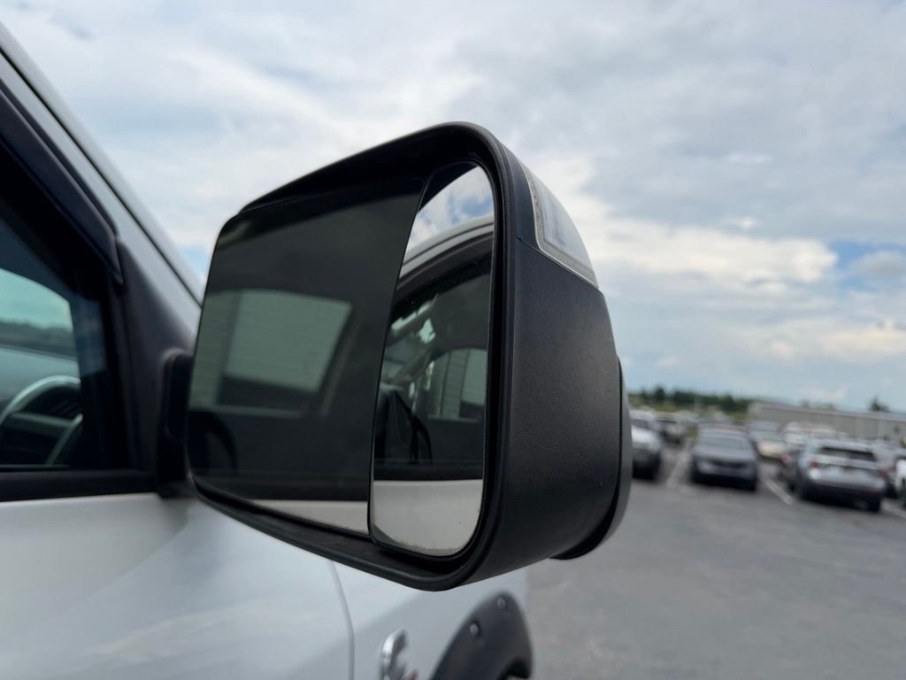 Used 2019 White Ram Big Horn image 9