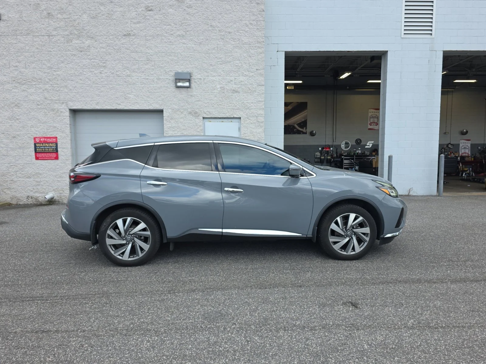 Used 2021 Gray Nissan SL image 8