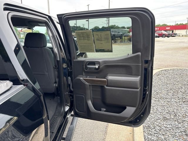 Used 2022 Black Chevrolet RST image 23
