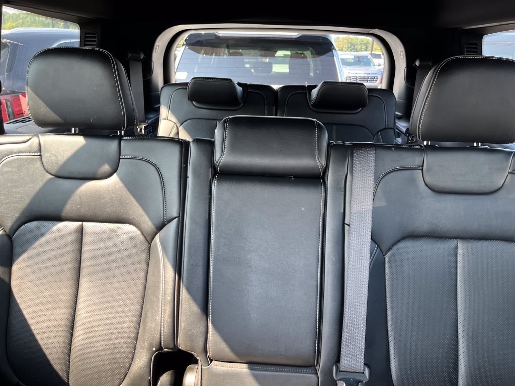 Used 2022 Black Jeep Overland image 24