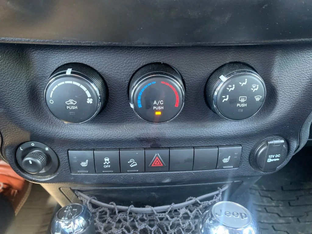 Used 2017 Black Jeep Unlimited Sport image 12