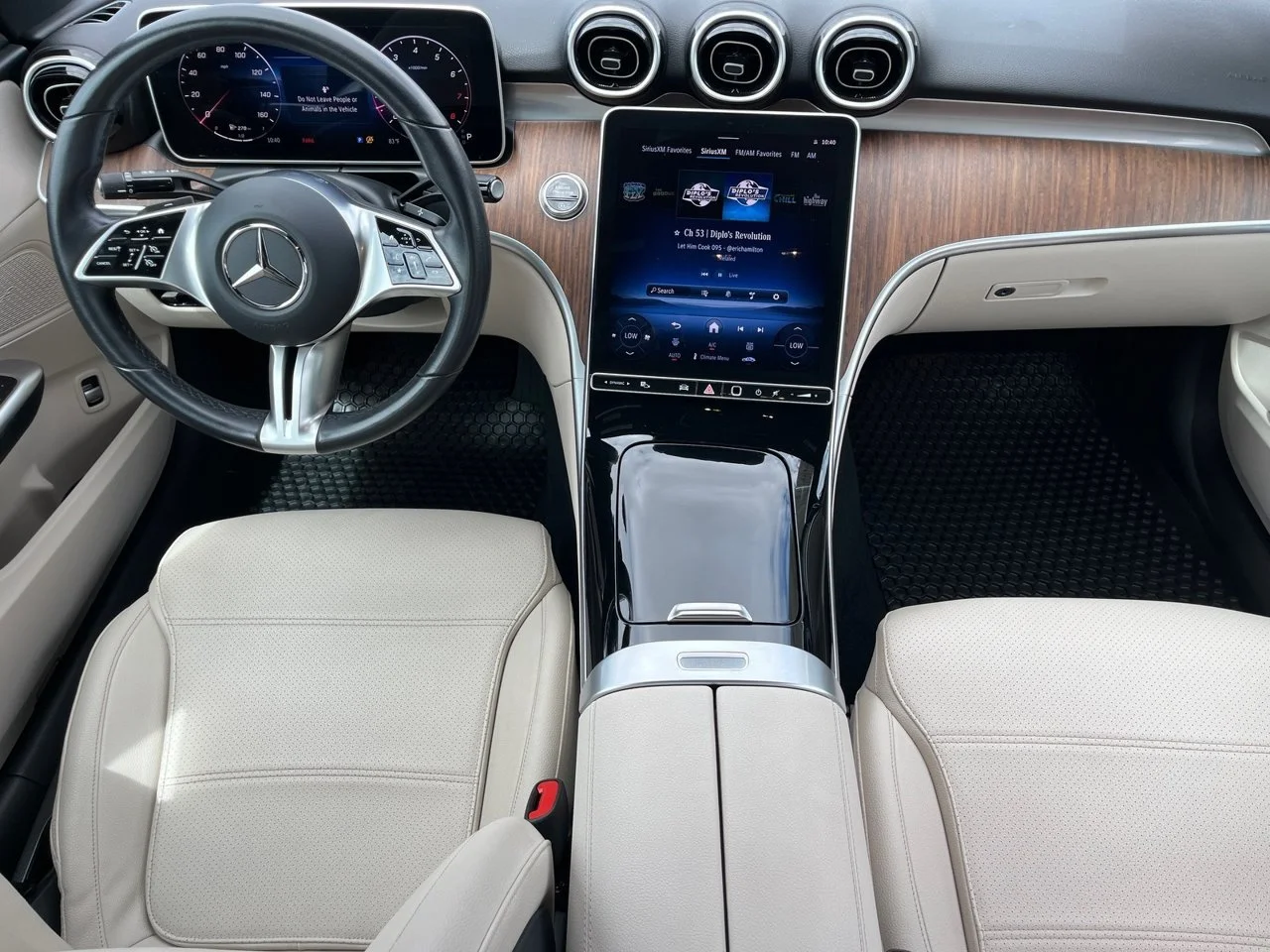 Used 2025  Mercedes-Benz C 300 image 12