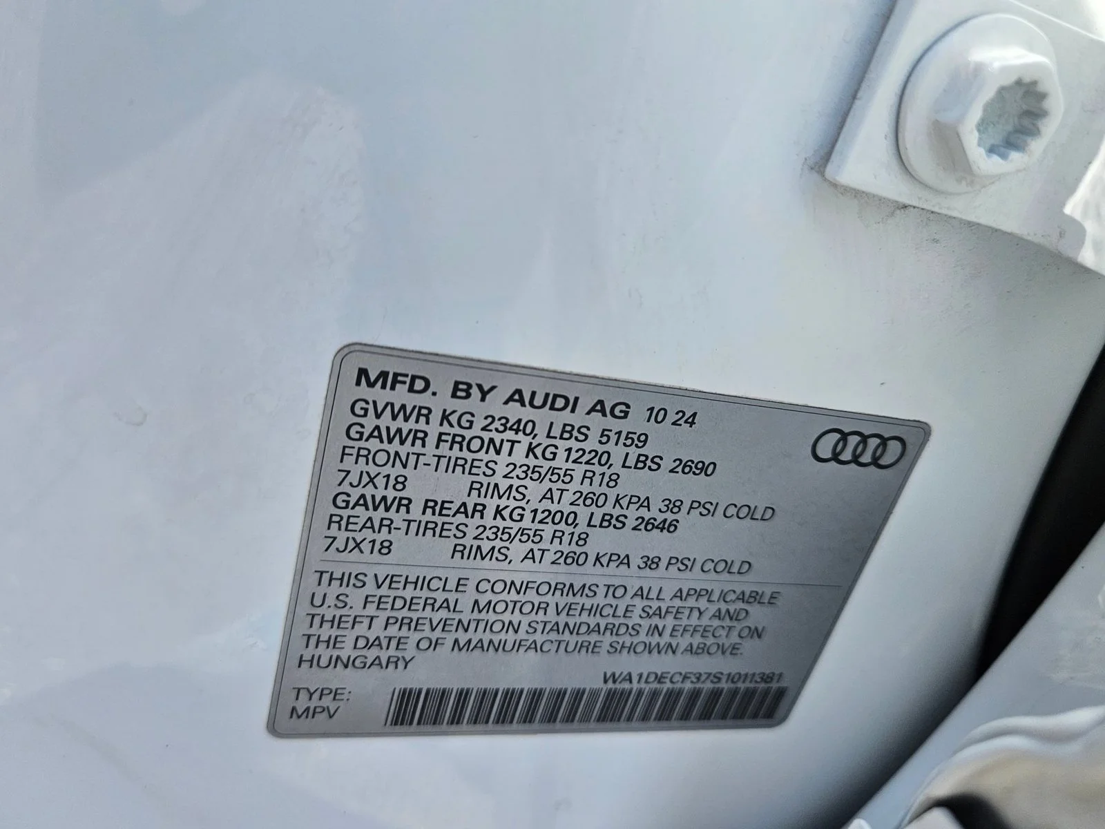 Used 2025 Glacier White Metallic Audi S line Premium image 23