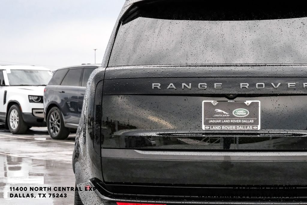 Used 2025 Black Land Rover SE image 53